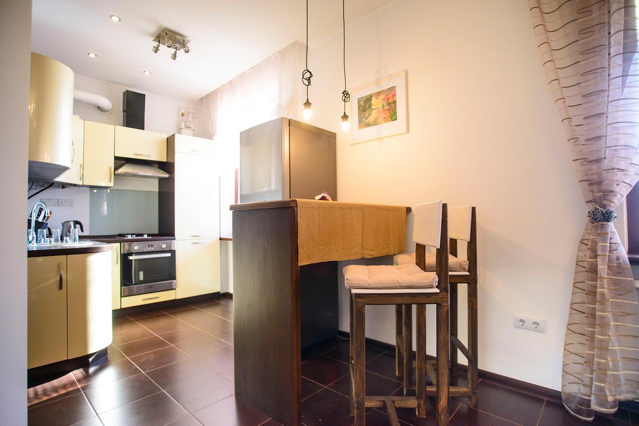 Art-House Apartment Uzhhorod Exterior photo